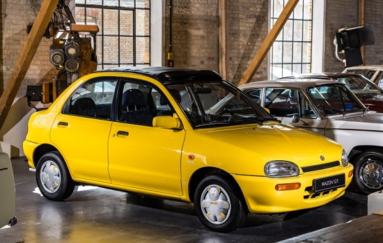 Mazda-121-Goldy