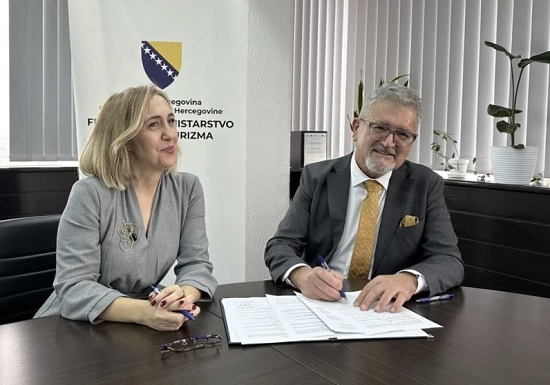 Pozder-Trlin-potpisali-ugovor