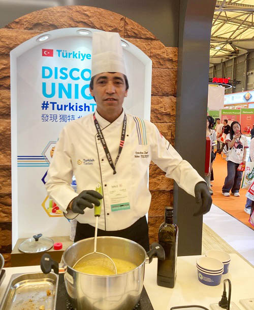 Mehmet_Yerlikaya-turski-kuhar