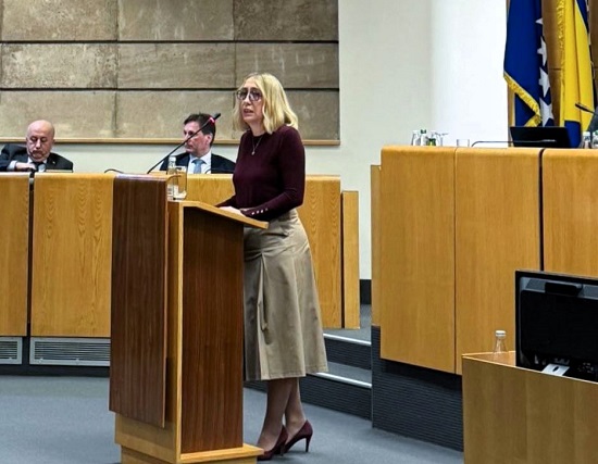 ministrica-pozder-parlament
