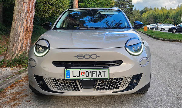 Fiat-600-Hybrid-naslovna