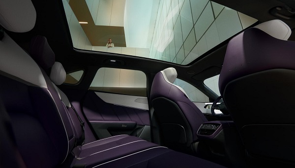 Mazda-cx-6e-interier
